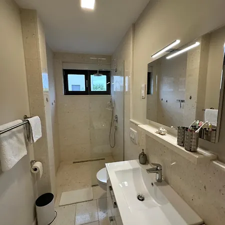 Ana-maria Appartement *